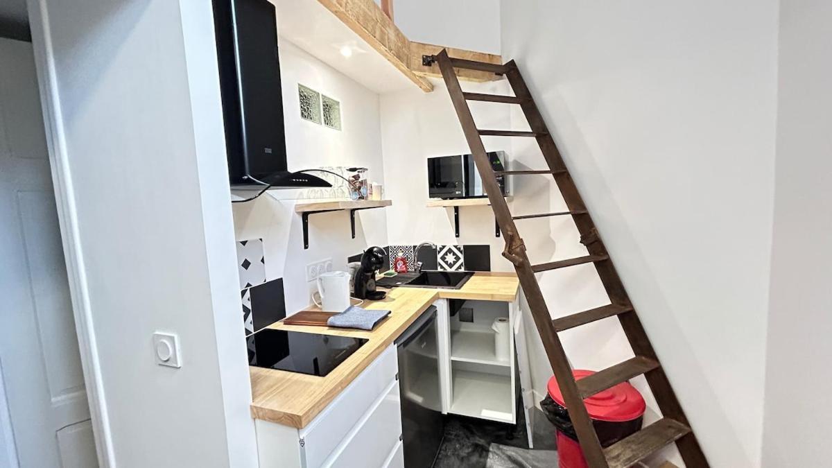 Elegant*epoxy*design&decor Apartment *